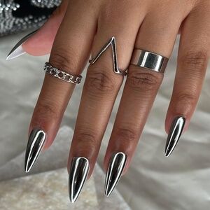 Lavaa Beauty Mirror Chrome Long Stiletto Press On Nails